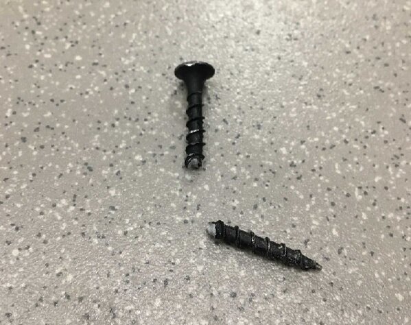 Нежелательно применять для крепления плитной обшивки и укосин.