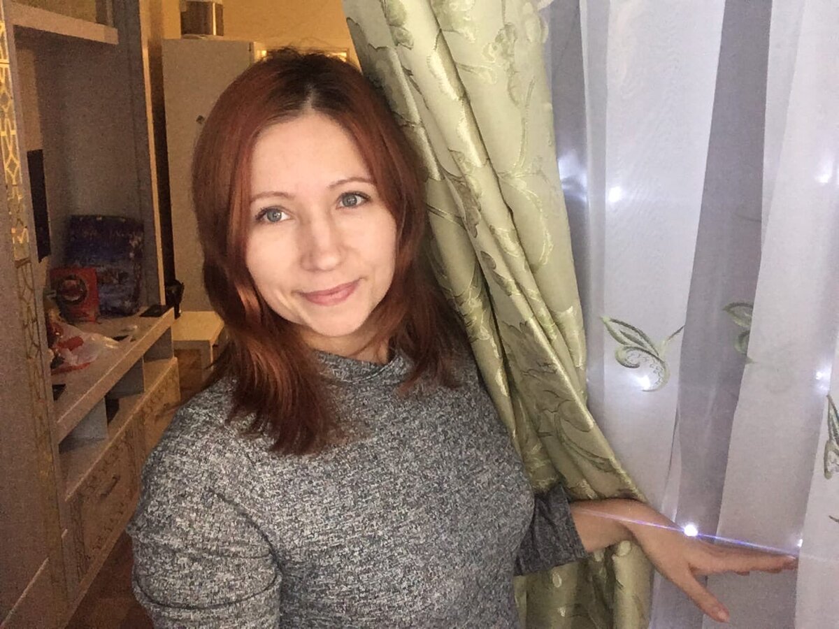 Приветствую! Я - Надежда, автор канала. Пишу о своих поисках работы мечты