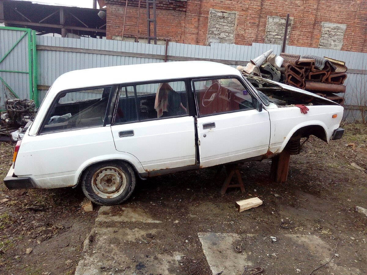 Радиоактивное Подмосковье. За ночь под машиной выросли квадратные пни...