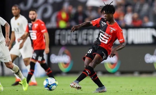 Опорный полузащитник французского клуба "Ренн".