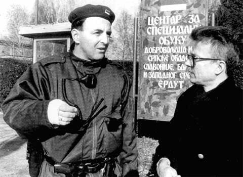 Эдуард Лимонов (справа) и Желько «Аркан» Ражнатович, командир отряда «Тигры»