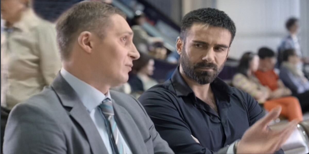 Кадр из сериала "Восток Запад"