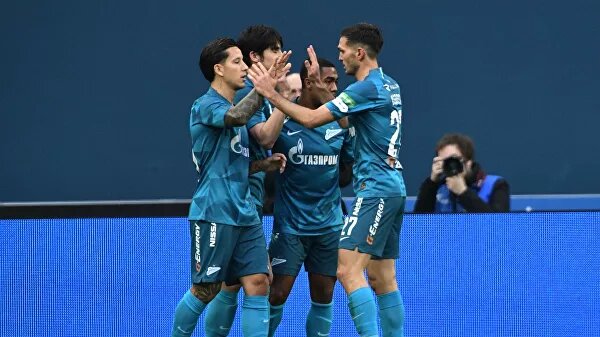 08:00 18.06.202063© РИА Новости / Алексей ДаничевПерейти в фотобанкСергей ЯременкоР-СпортВсе материалыВ пятницу Российская премьер-лига распрощается с коронавирусной паузой и вернется к нам. Корреспондент РИА Новости Сергей Яременко в блоге агентства рассказывает о раскладах финальной части сезона.