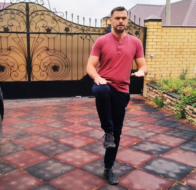 Я тоже с удовольствие занимаюсь во дворе