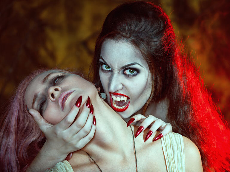 пример внешности псевдо-вампиров.