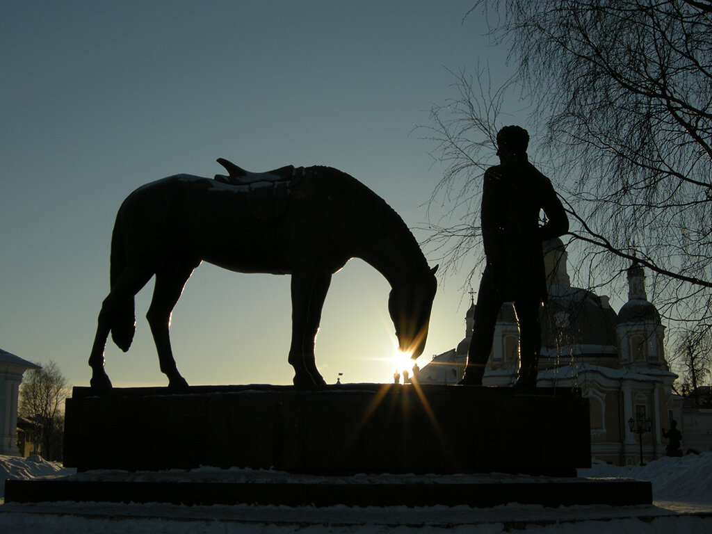 Памятник поэту К.Н. Батюшкову в Вологде, январь 2008 года (с) Ольга Дорофея