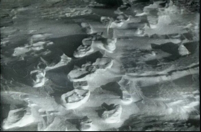 Следы-столбики.