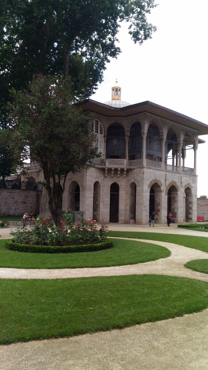 полистайте галерею Топкапы дворец