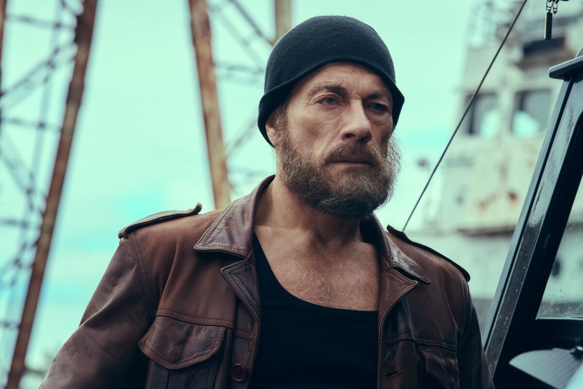 Здравствуй, дедушка Ван Дамм, борода из пакли...