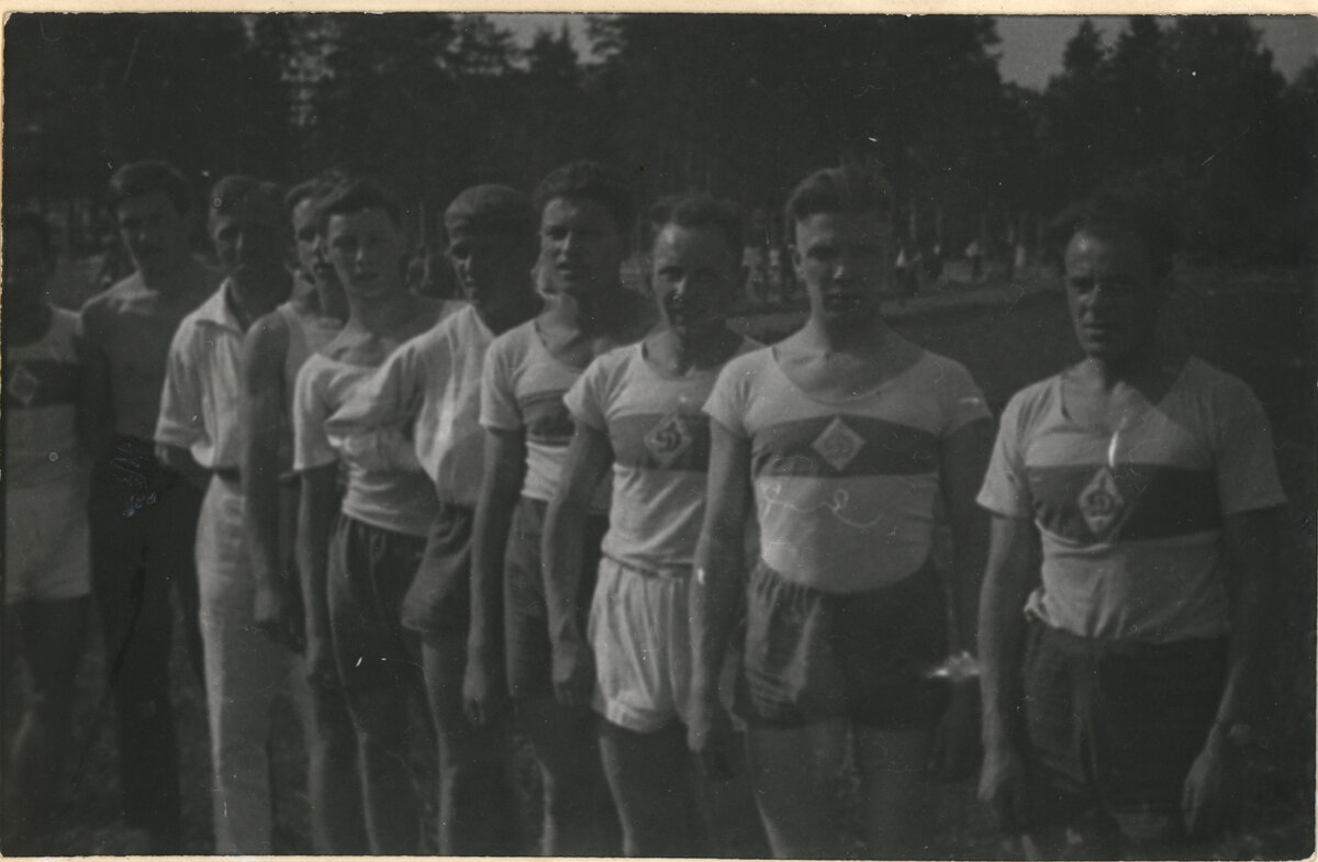 Из альбома «Первая трудовая коммуна». Центральный музей МВД России