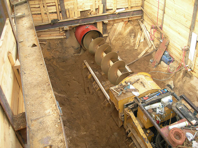 Работы по бурошнековому бурению