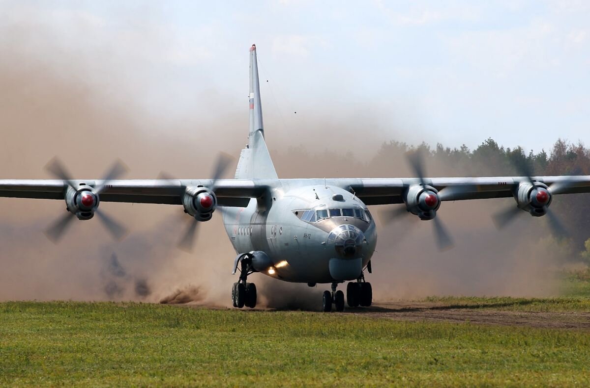 Неприхотливый и надёжный Ан-12