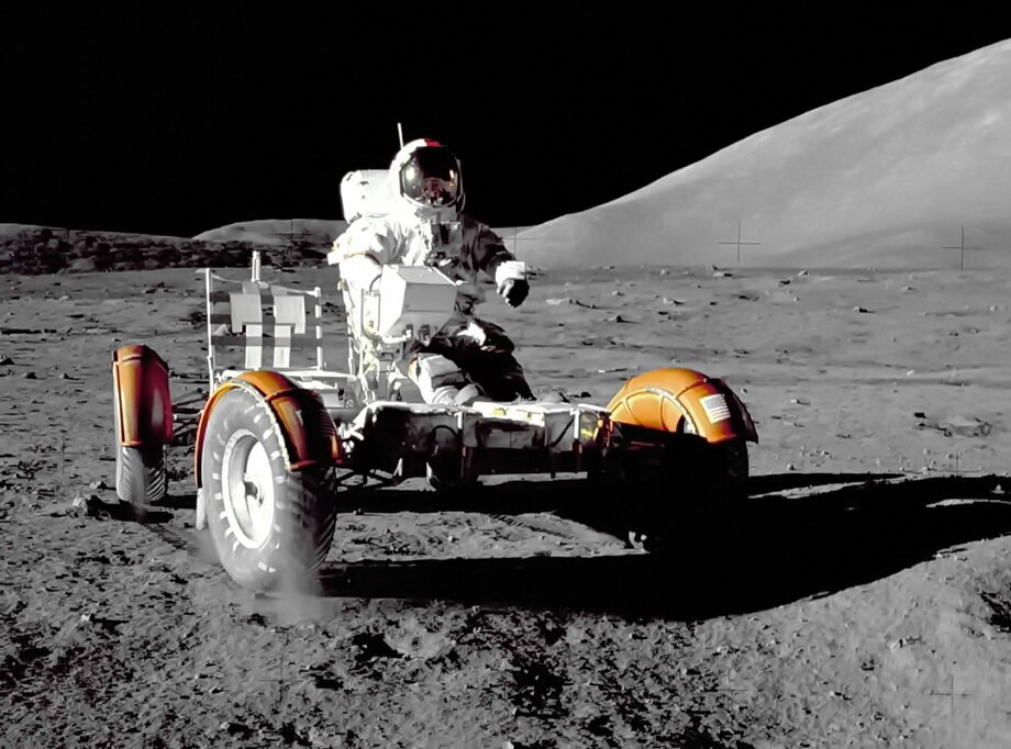 Американский астронавт Юджин Серан - последний человек, побывавший на Луне в декабре 1972 года, в ходе миссии Аполлон 17, снимок из открытых источников информации