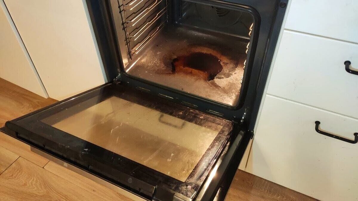 Так и запустила я свою духовку (листайте вправо, чтобы оценить состояние "ДО")