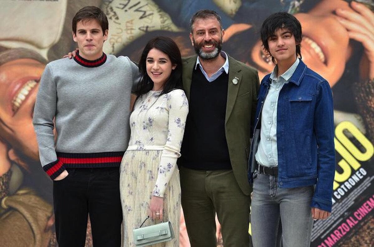 Режиссер Иван Котронео и актеры фильма "Один поцелуй"