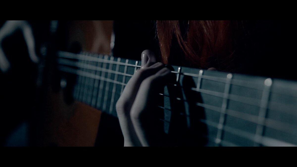 Кадр из клипа "Ашер - вальс фантазия"