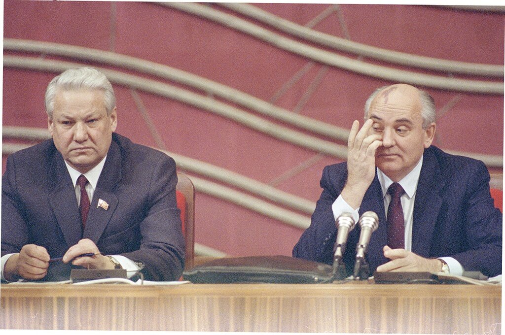 Пока еще за одной трибуной