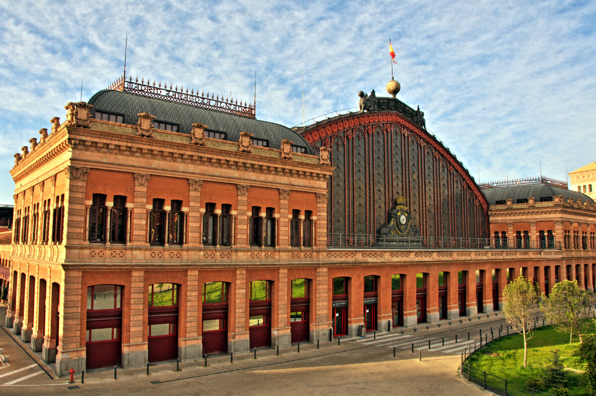 Вокзал Пуэрта де Аточа (Madrid puerta de Atocha), Мадрид, Испания