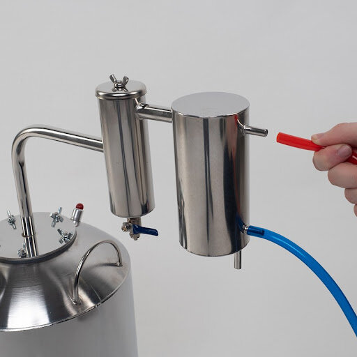 Как пользоваться самогонным аппаратом: подключение к трубопроводу 