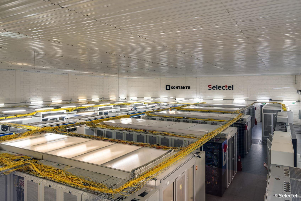 Картинка отсюда: https://spb.siss.ru/firm/selektel-ooo