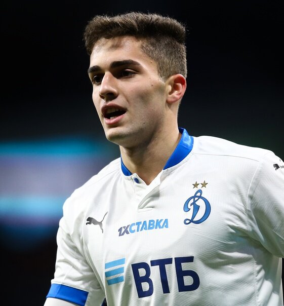 Фото: Арсен Захарян переходит в Сосьедад/metaratings.ru