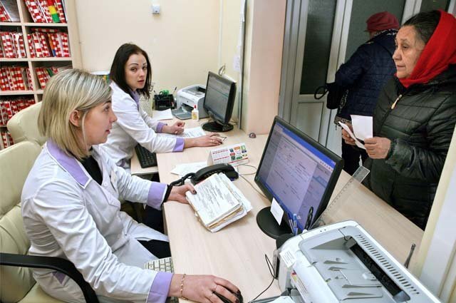 Есть категория граждан в любом обществе, и наверное, в любой стране, которые привыкли жаловаться, а сами палец об палец не ударят для изменения текущей ситуации. В нашей стране такие тоже есть.-6