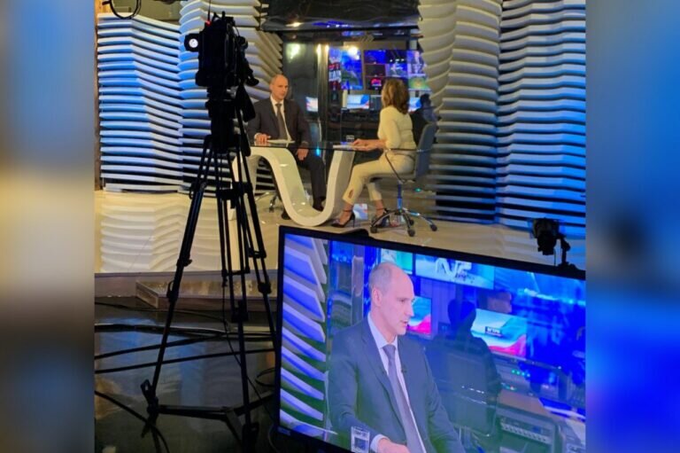    Губернатор Денис Паслер дал большое интервью на ГТРК «Оренбург» Марина Шарт