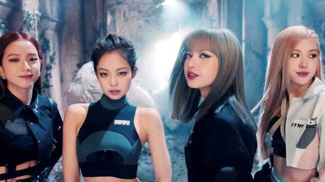 Снимок с музыкального клипа Blackpink "Kill This Love". (YG Entertainment)
