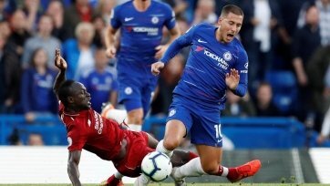 Фото: premierleague.comИ «Ливерпулю», и «Челси» отступать уже некуда. Вернее, они не имеют большого выбора желаемых результатов на предстоящий поединок. Мерсисайдцев здорово сзади поджимает «Манчестер Сити». У «горожан» 80 очков против 82-х у «Ливерпуля», но и одна игра в запасе.
