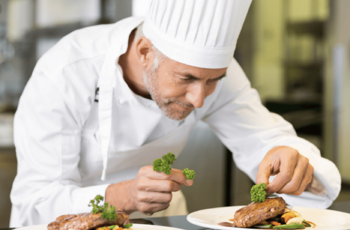 До сих пор для многих французских поваров самая заветная мечта - стать крутым шефом и получить звезду Мишлена.