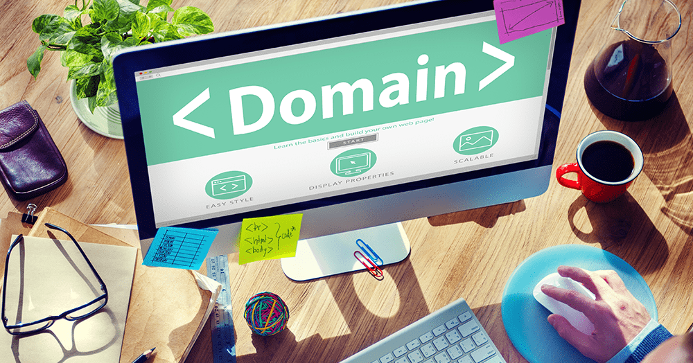 Доменное имя – это адрес вашего сайта в сети, а именно то, что будет отображаться после префиксов // или http:// . Другими словами – это часть URL-адреса.      