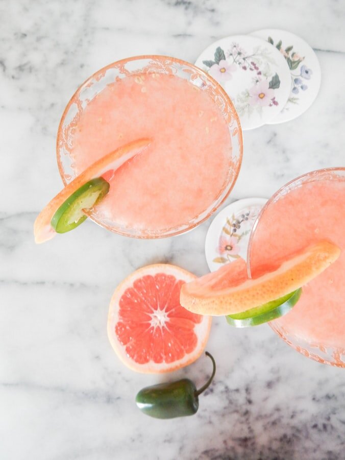 https://unsplash.com/photos/aj1B4wkOCpI