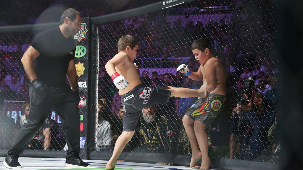 Дети на турнире Ахмат 