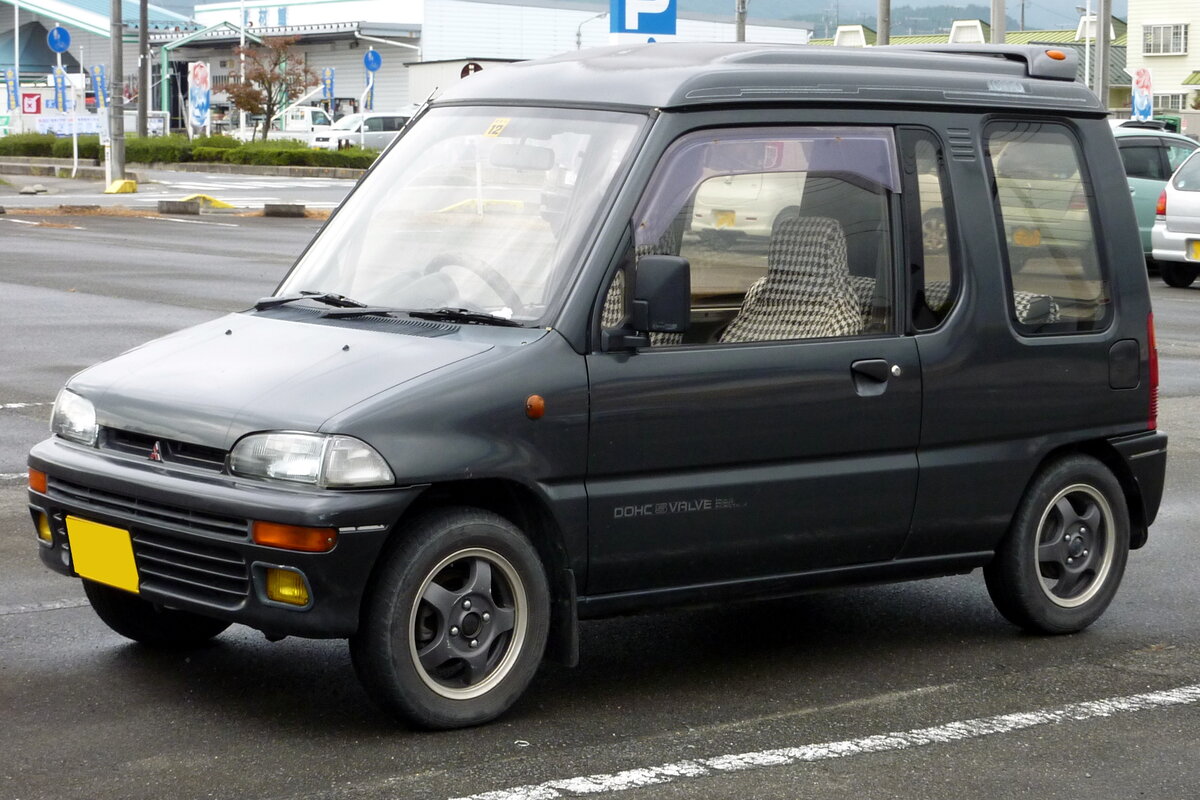 Mitsubishi Minica Toppo 1-го поколения. Фото с сайта wikimedia.org 