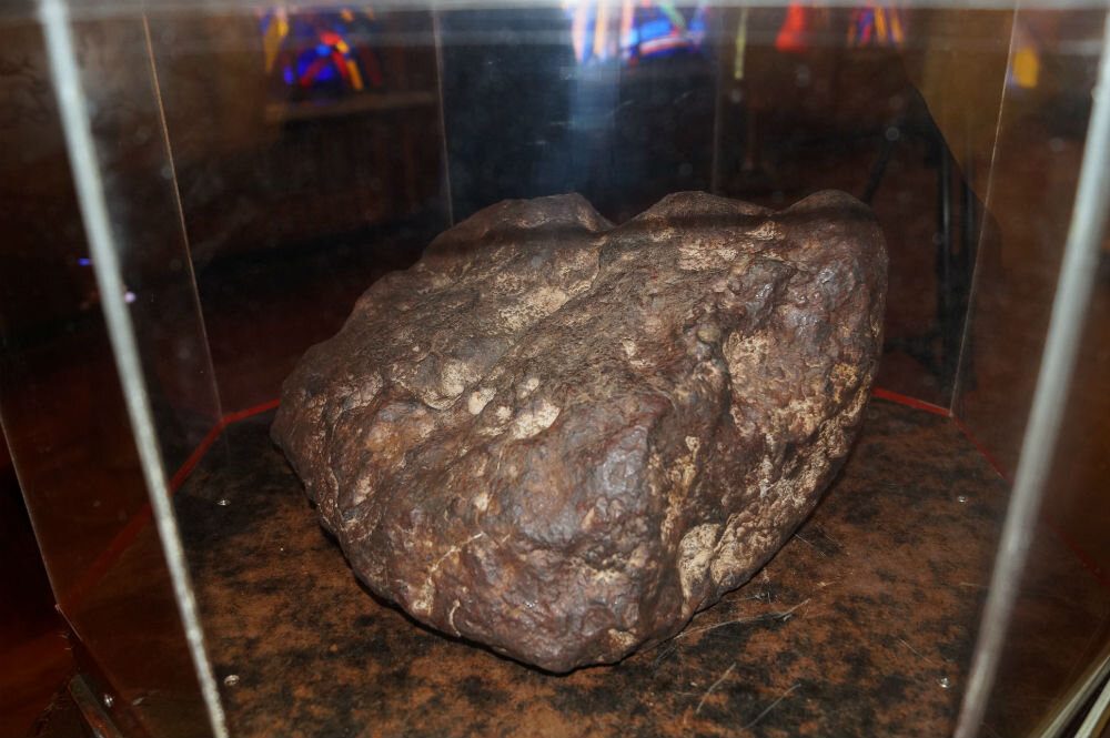 Этот кусок небесного посланца хранится в Волгограде