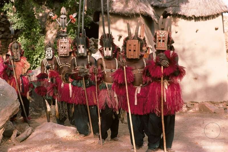 Догоны. Источник изображения: сайт rgdn.info