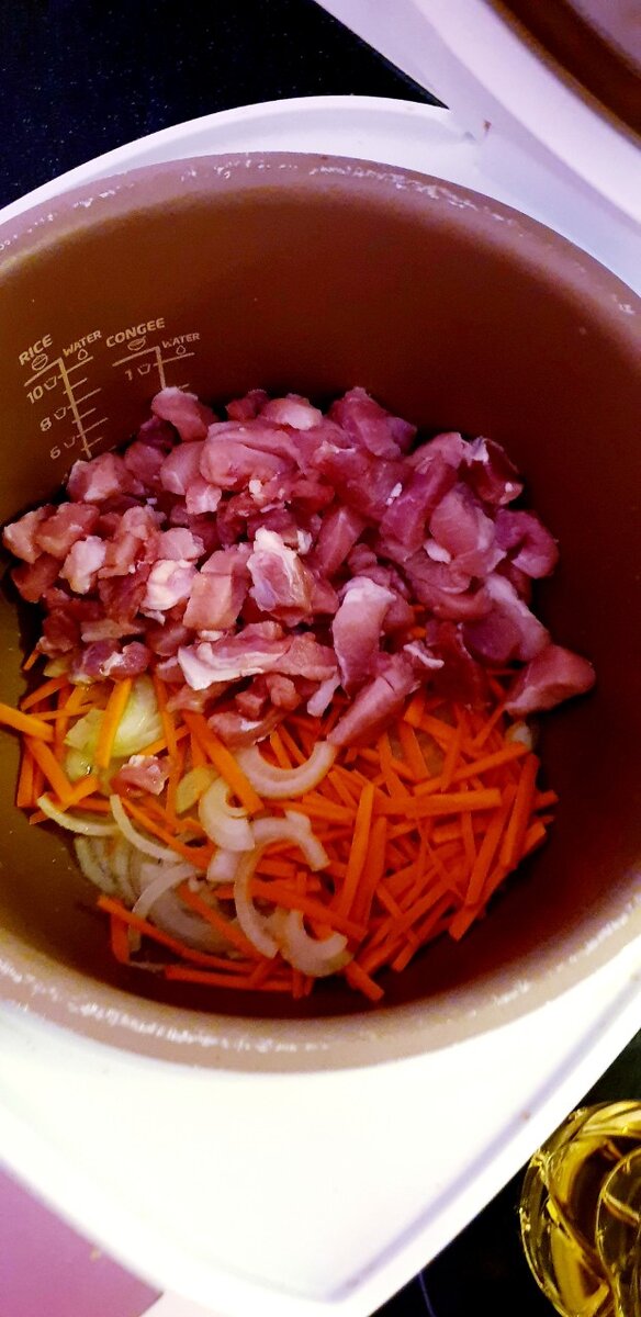 ЖАРКОЕ С МАРИНОВАННЫМИ ОГУРЦАМИ В МУЛЬТИВАРКЕ  m.zaborowska