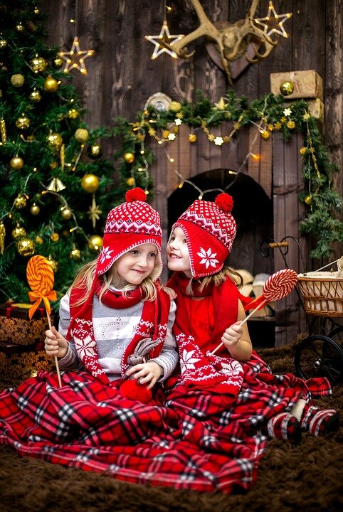 https://pixabay.com/ru/photos/%D0%BD%D0%BE%D0%B2%D1%8B%D0%B9-%D0%B3%D0%BE%D0%B4-%D0%B4%D0%B5%D1%82%D0%B8-%D0%BA%D1%80%D0%B0%D1%81%D0%BD%D1%8B%D0%B9-%D1%88%D0%B0%D0%BF%D0%BA%D0%B8-2931330/
