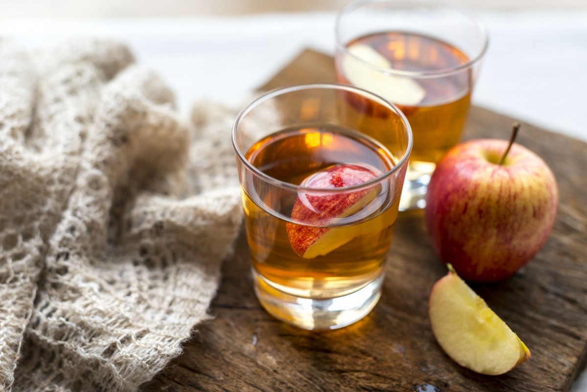 https://get.pxhere.com/photo/apple-apple-juice-beverage-bottle-cider-closeup-cooking-cuisine-diet-dieting-dressing-food-food-photography-food-styling-fresh-freshly-squeezed-fruit-glass-harvest-health-healthy-homemade-ingredient-juice-liquid-macro-natural-nutrition-organic-raw-rustic-sweet-vegetarian-vinegar-wooden-drink-1459623.jpg