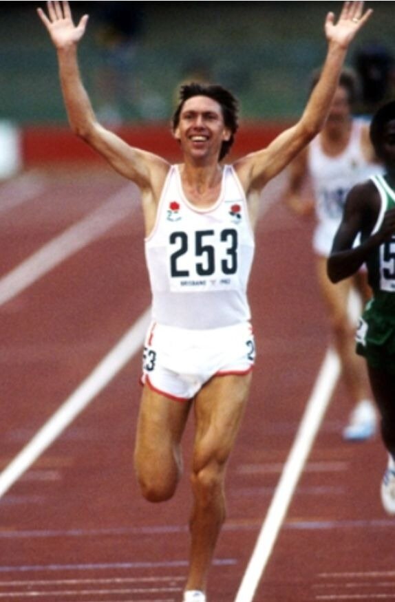 Лучший бегун мира и Англии (1982 г.) на дистанции 5000 м - Дэвид Муркфорт