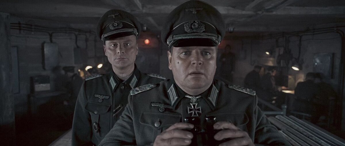 Герр майор, русские сошли с ума? Они теперь снимают такие фильмы, в которых идиотами выставлены все: и мы, и они.   