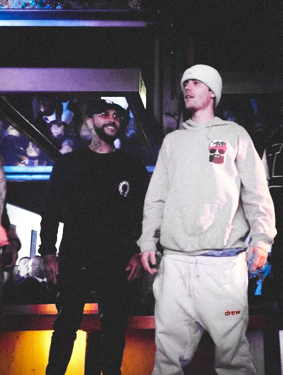 Джастин Бибер и Тимати на открытии Black Star Burger в Лос-Анджелесе