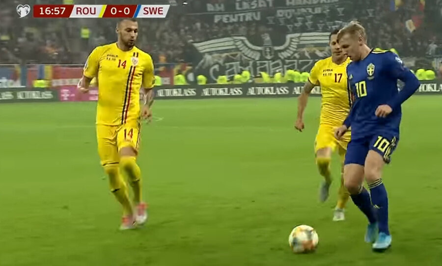 Эмиль Форсберг готовит атаку. Скриншот трансляции для иллюстрации 