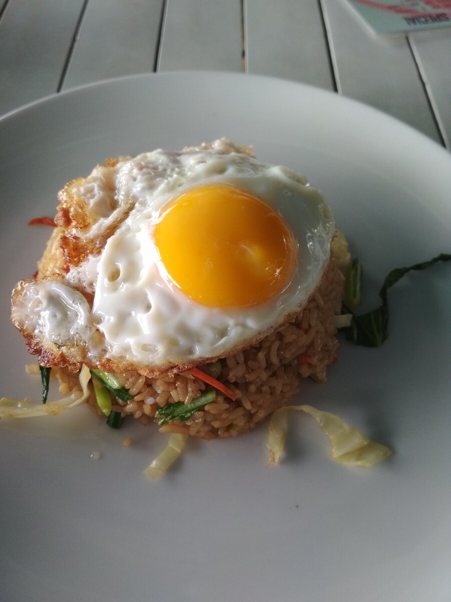 Наси горенг или жаренный рис