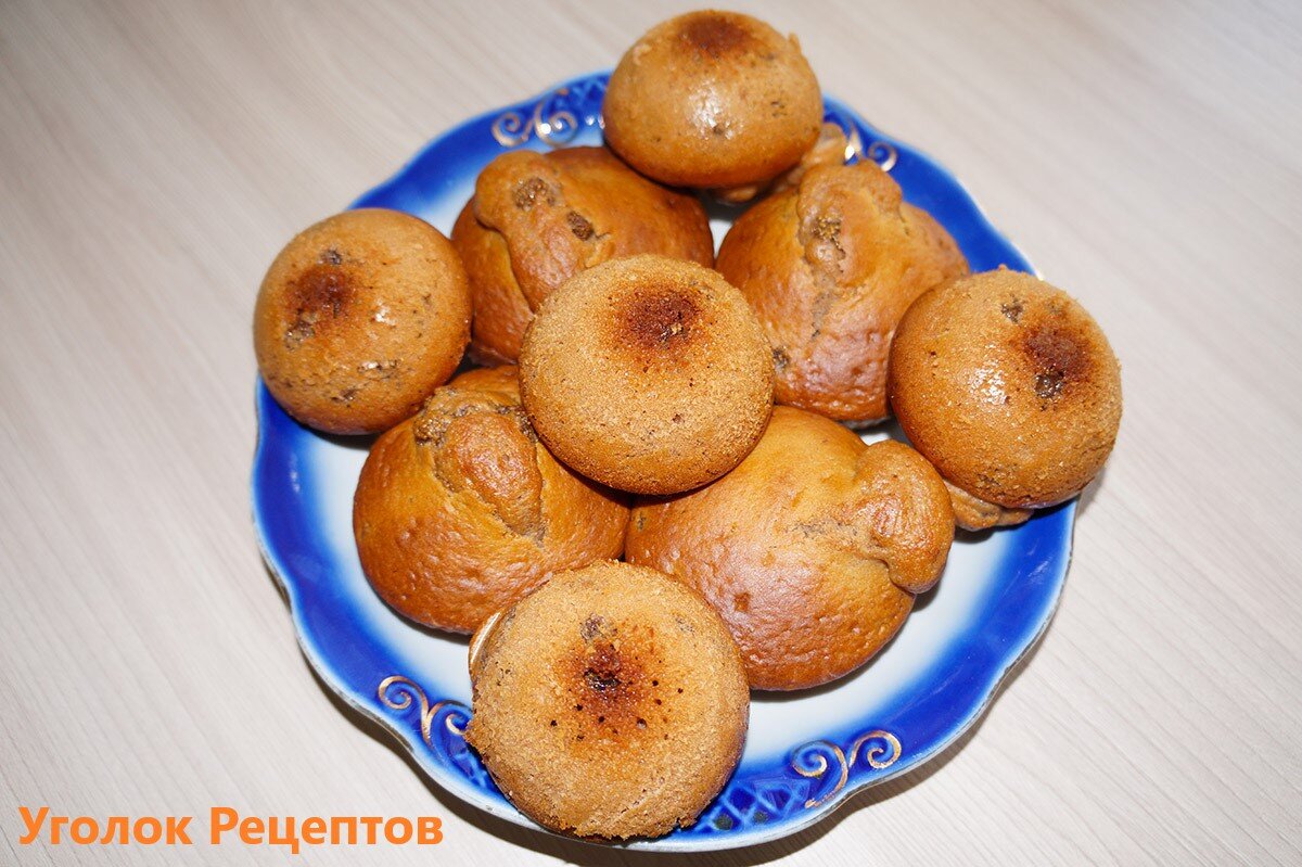 Вкусные кексы с вареньем на йогурте  