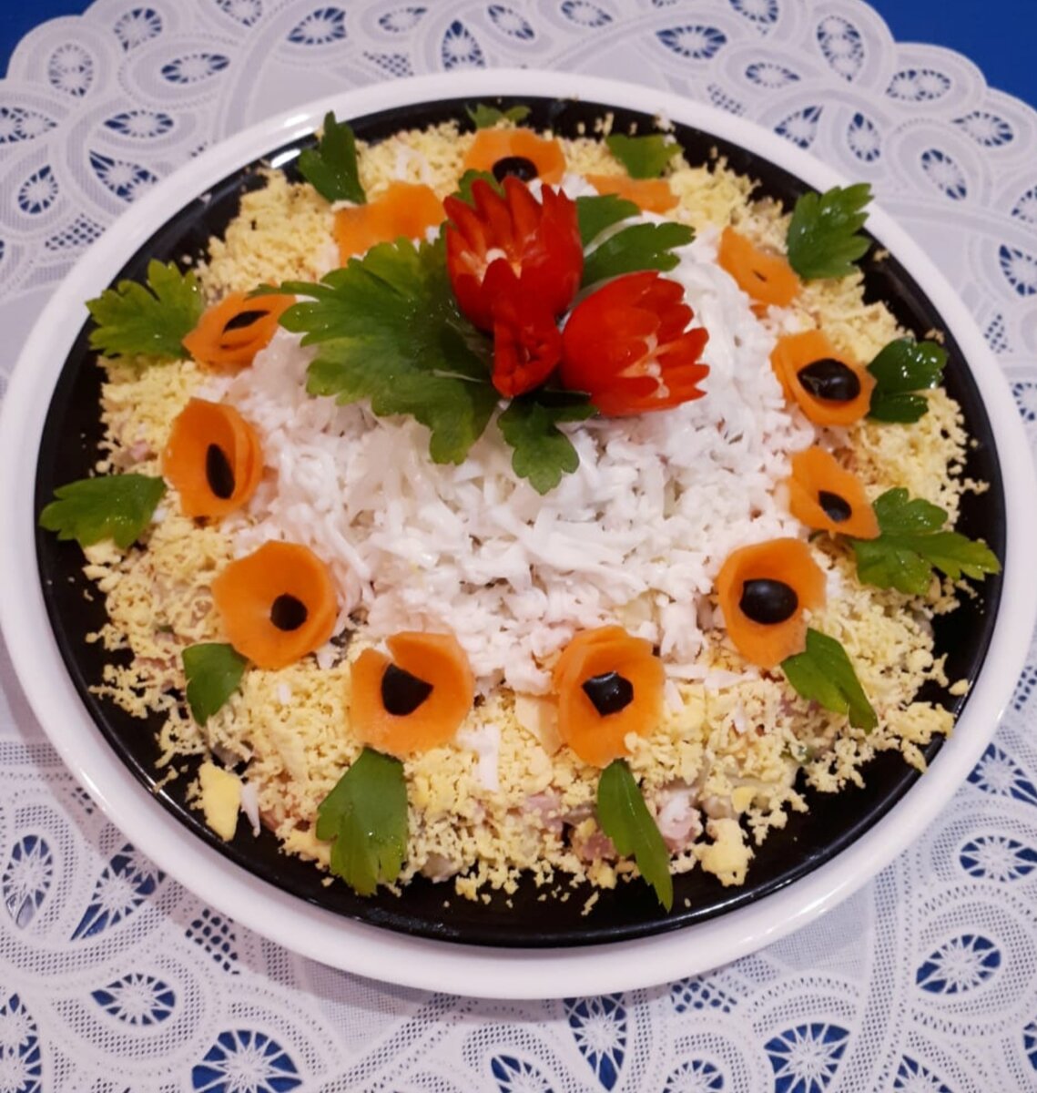                                                           Салат "Оливье" - новогодний вариант