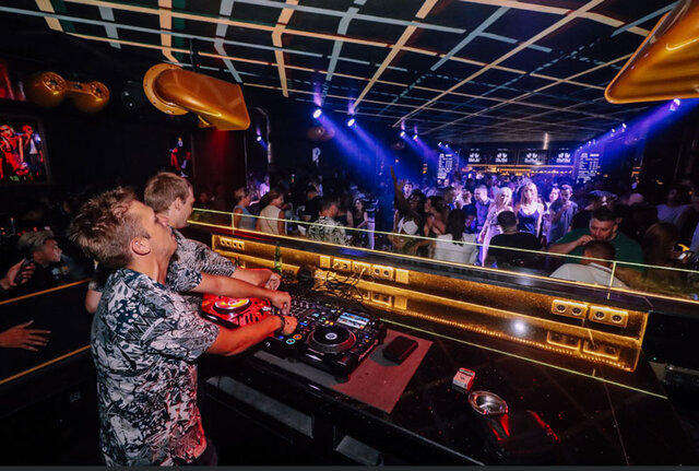 ShiShi Asian Bistro and Nightclub. 
