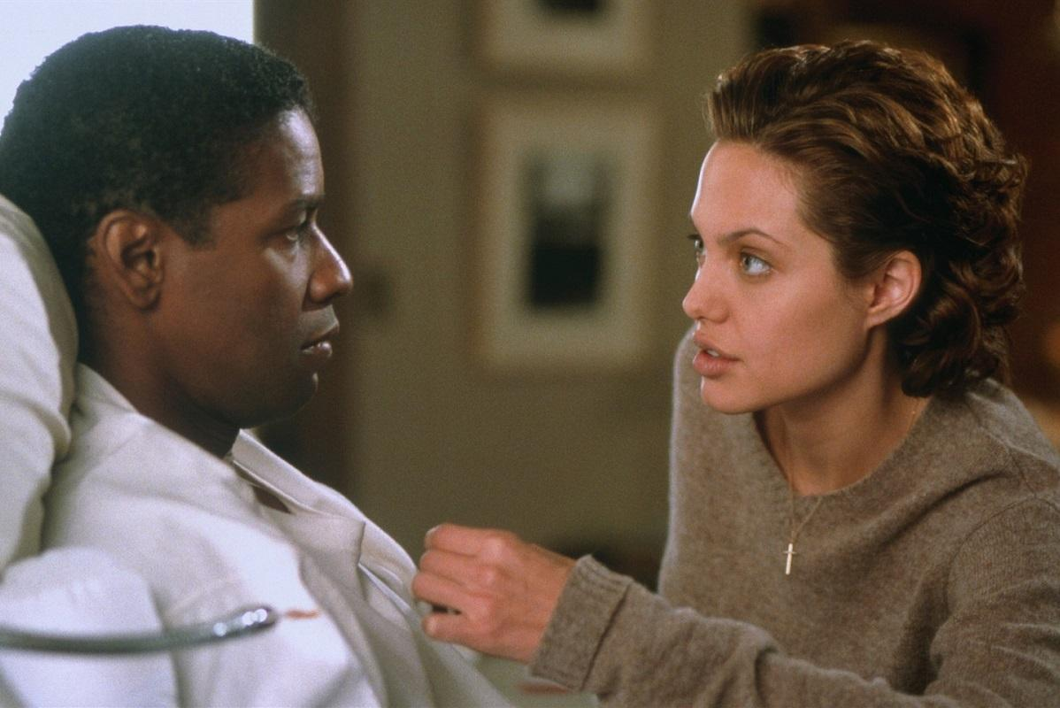 кадр из фильма "Власть страха" 1999 год