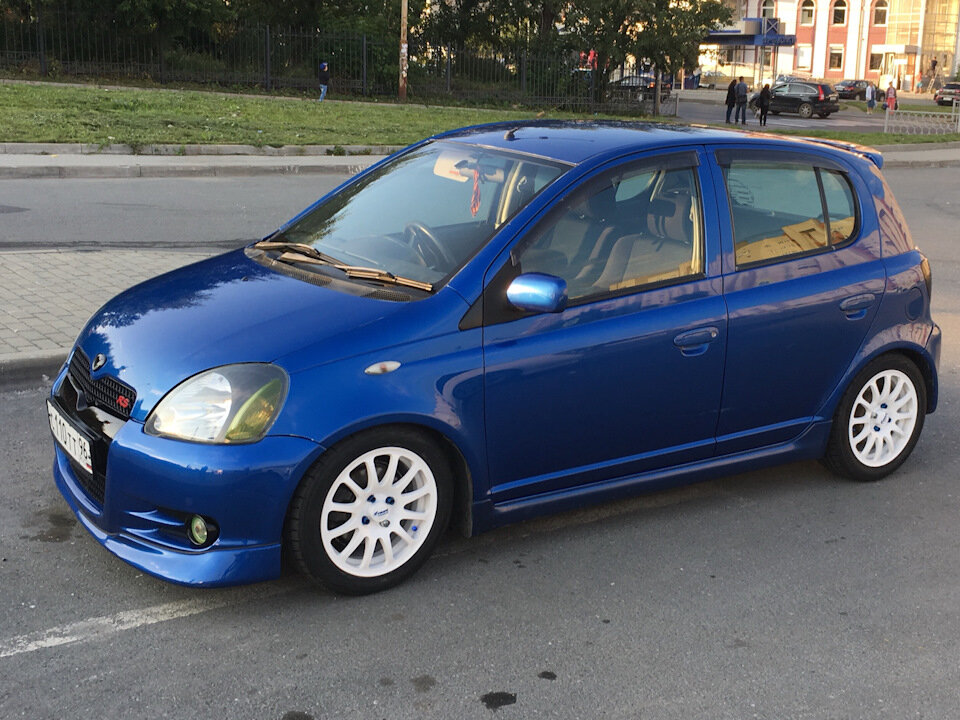 Источник: https://www.drive2.ru/r/toyota/vitz/453029578043032463/