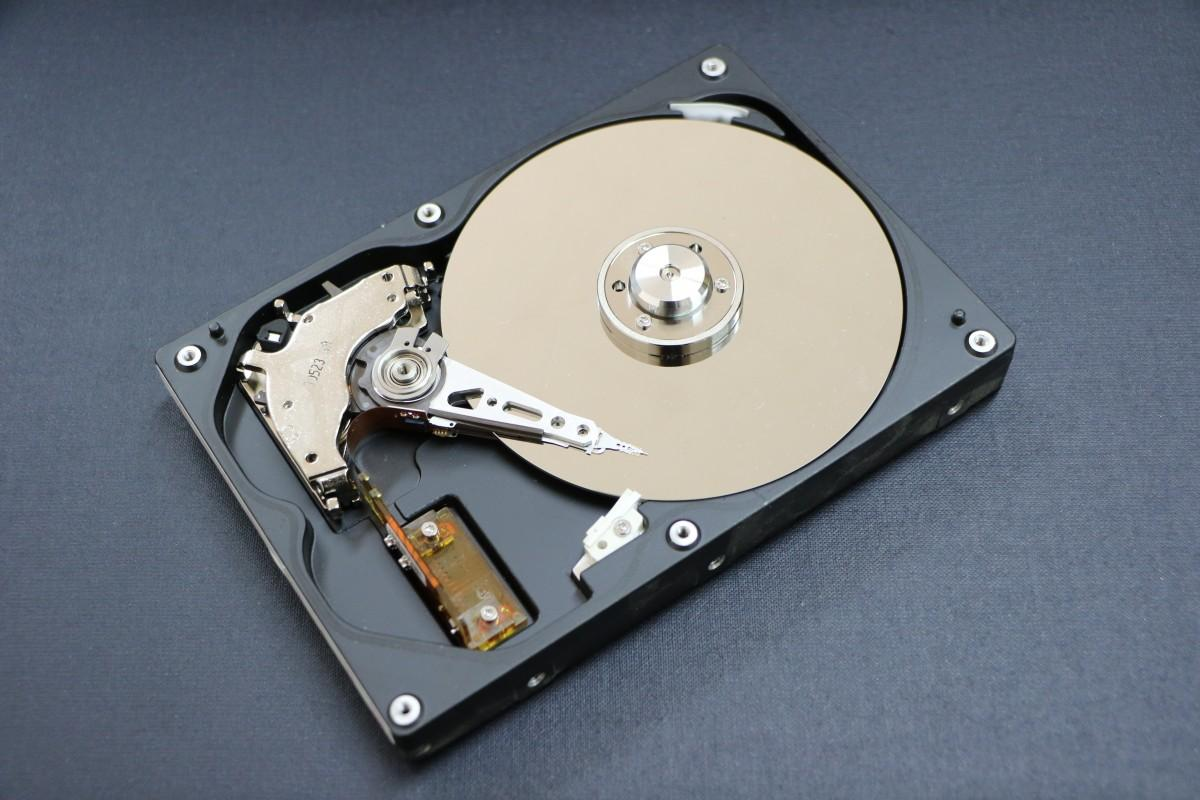 Жесткий диск (Винчестер, HDD). Жесткие диски – HDD (hard Disk Drive). Дисковая система (жёсткий диск и SSD). "Жесткий диск" Jumbo v8.